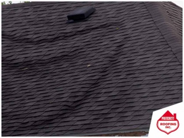 What Does Asphalt Shingle Rippling Mean?